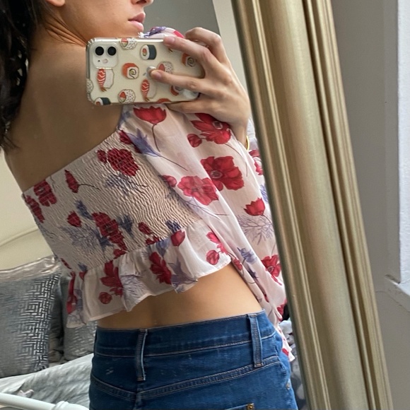 ENDLESS ROSE FLORAL CROP TOP - Picture 2 of 2